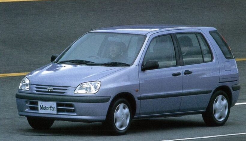 トヨタ「ラウム」