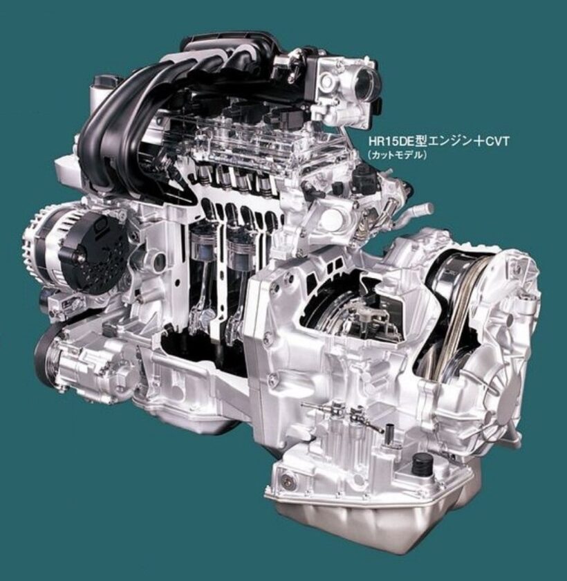 ティーダに搭載されたHR15DE型エンジンのカットモデル