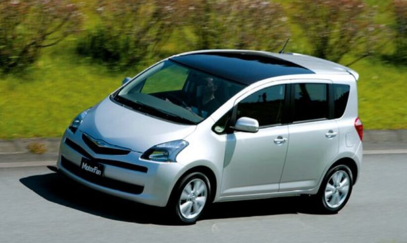 トヨタ「ラクティス」