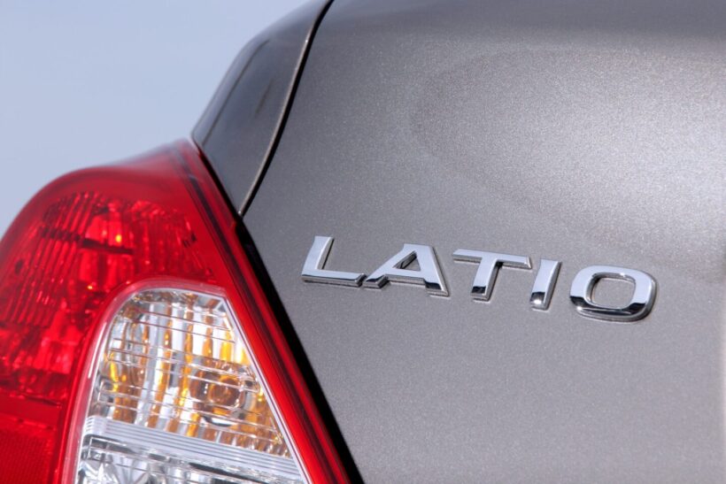 日産「ラティオ」