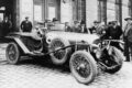 1924年の第2回ル・マン24時間レースで優勝したジョン・ダフ（運転席）とフランク・クレメント。