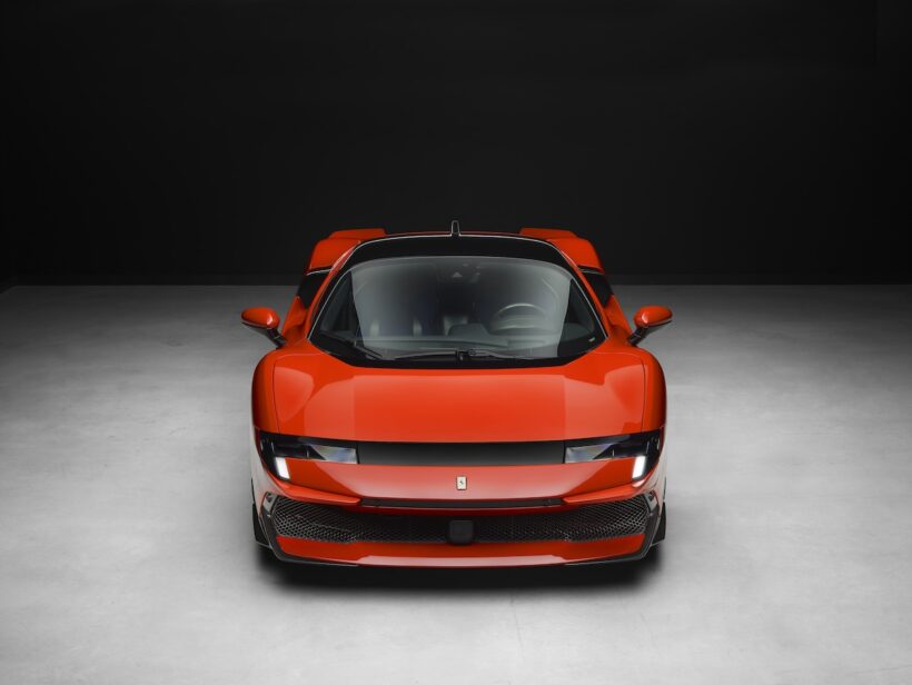 フェラーリが発表した最新スポーツカー「849 テスタロッサ」。