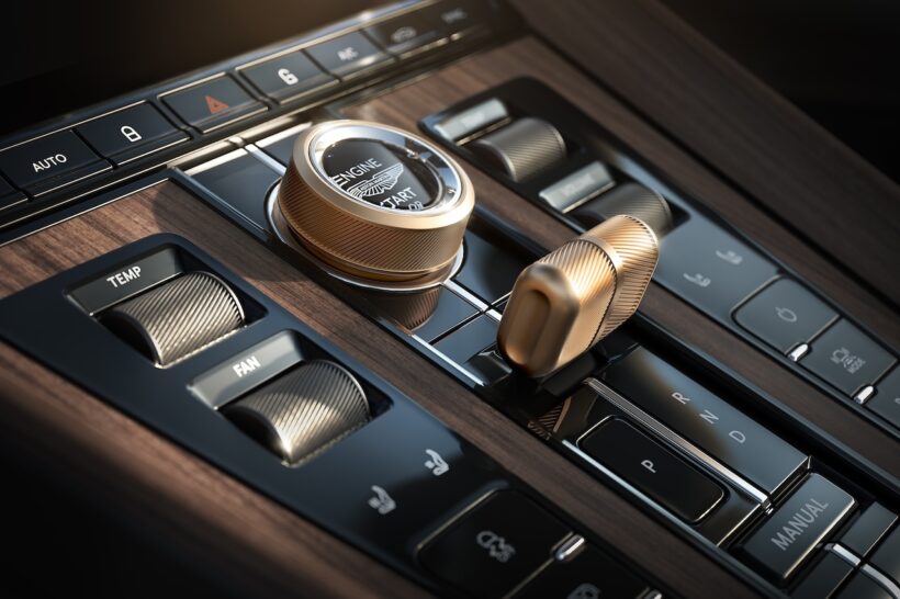 「アストンマーティン DB12 ヴォランテ」に設定された、ヴォランテ60周年記念ペシャルエディション。