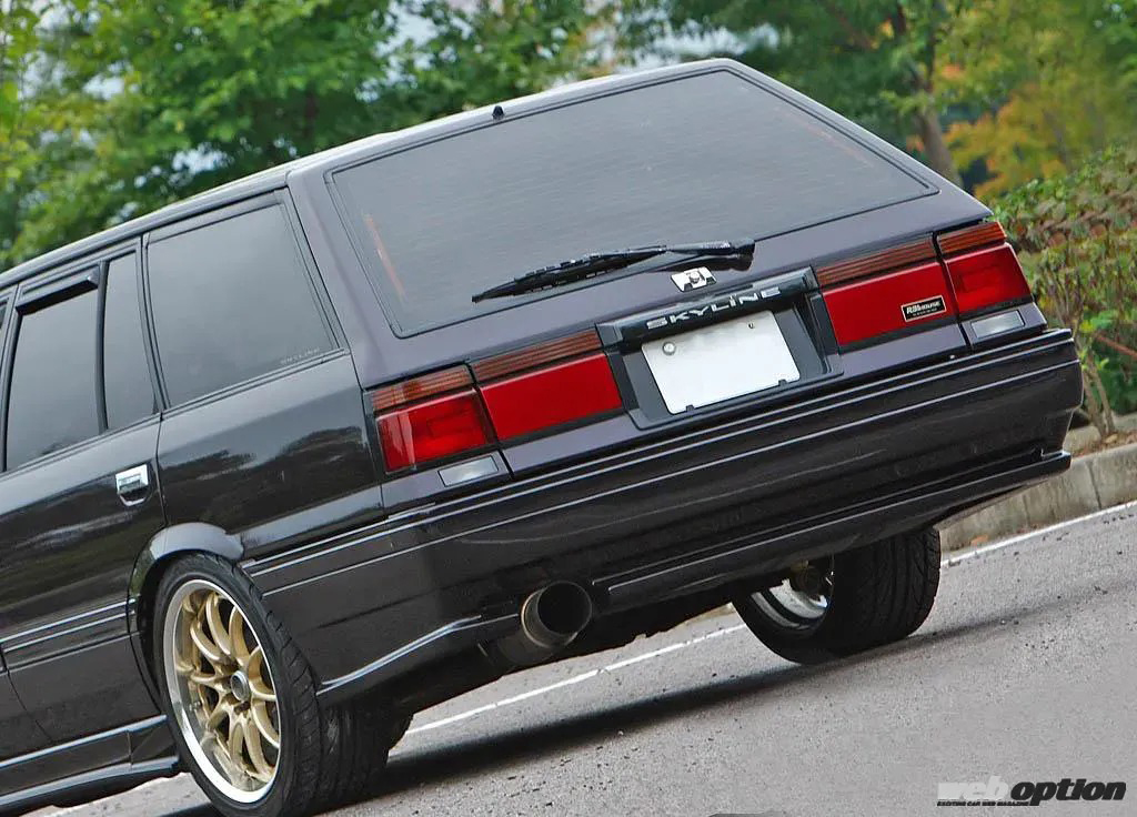 HPIレーシング　オプシ多数　R31ハウス製スカイラインワゴン付き HPIレーシング オプシ多数 R31ハウス製スカイラインワゴン付き