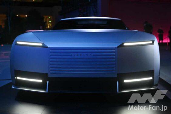 英国の名門ブランド「ジャガー」。ボンネットを飾った“リーピング・ジャガー”とフロントにいただく"グロウリング・ジャガー”。２つのシンボルに込められた哲学を紹介する。