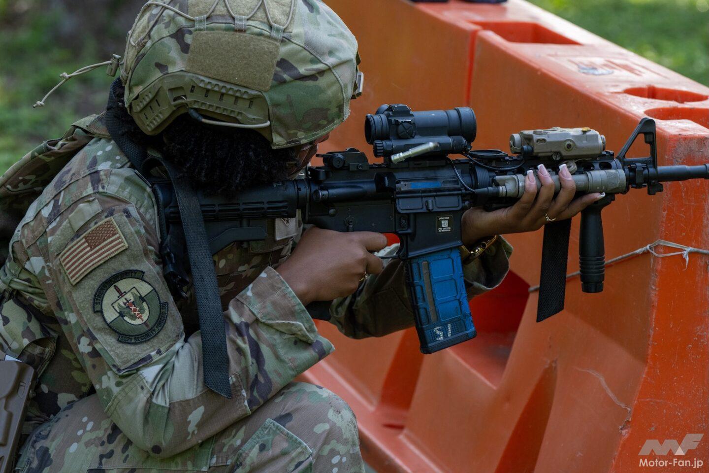 20式小銃「市街地訓練用教材」は“オモチャの銃”!? 陸上自衛隊は