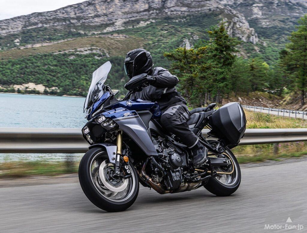 2025-Yamaha-MT09ATRDXCS-EU-Cobalt_Blue-Action-014-03C