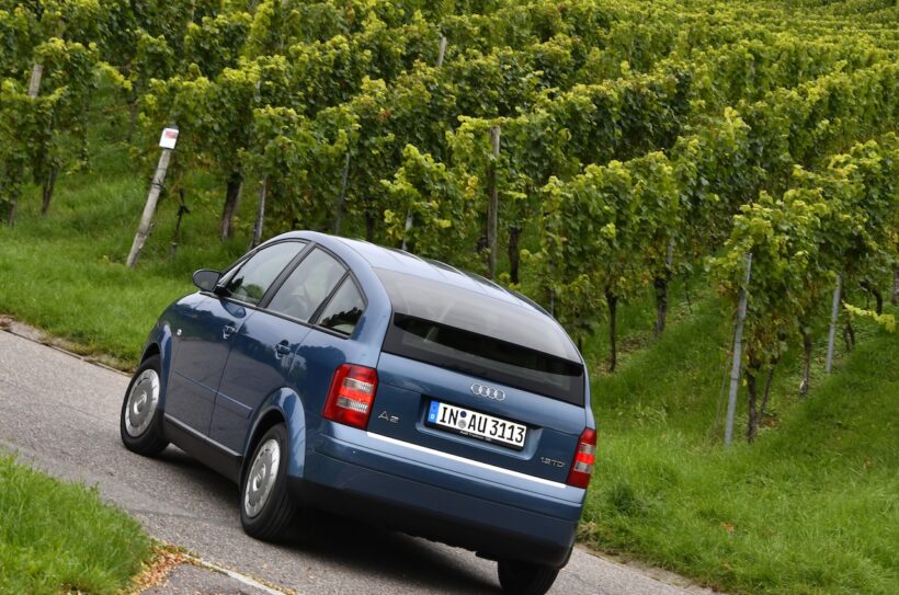 かつてアウディが販売したアルミニウム製コンパクトカー「A2」。