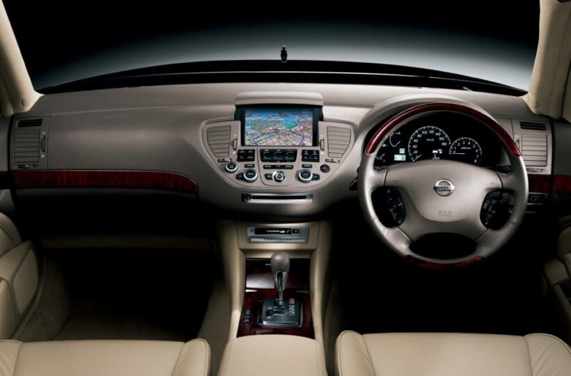 日産4代目「プレジデント」のコクピット