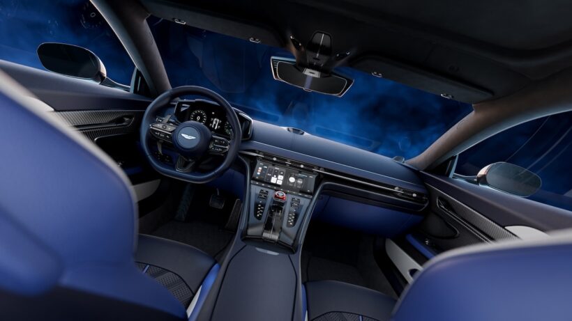 「アストンマーティン DB12 S」のインテリア。