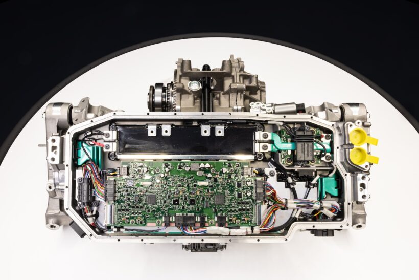 初のフル電動モデル「フェラーリ エレットリカ」の電動パワートレイン。