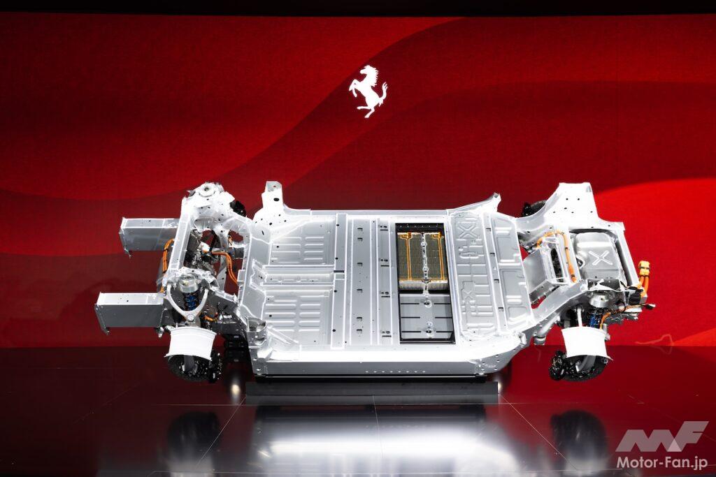 フェラーリは、キャビタル・マーケット・デイ 2025において、市販化に向けて開発されたフル電動モデル「エレットリカ」のシャシーを公開した。