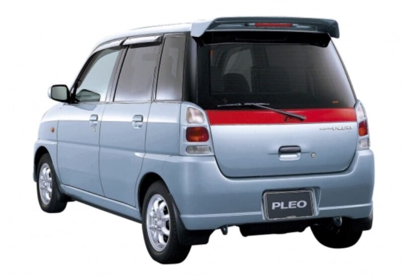 「プレオ」のリアビュー