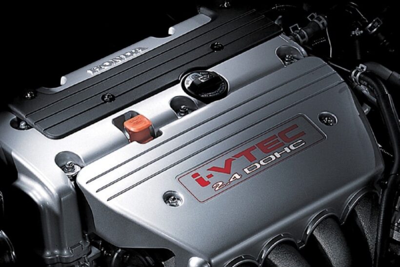 7代目「アコード」搭載の2.4L直4 DOHC i-VTECエンジン