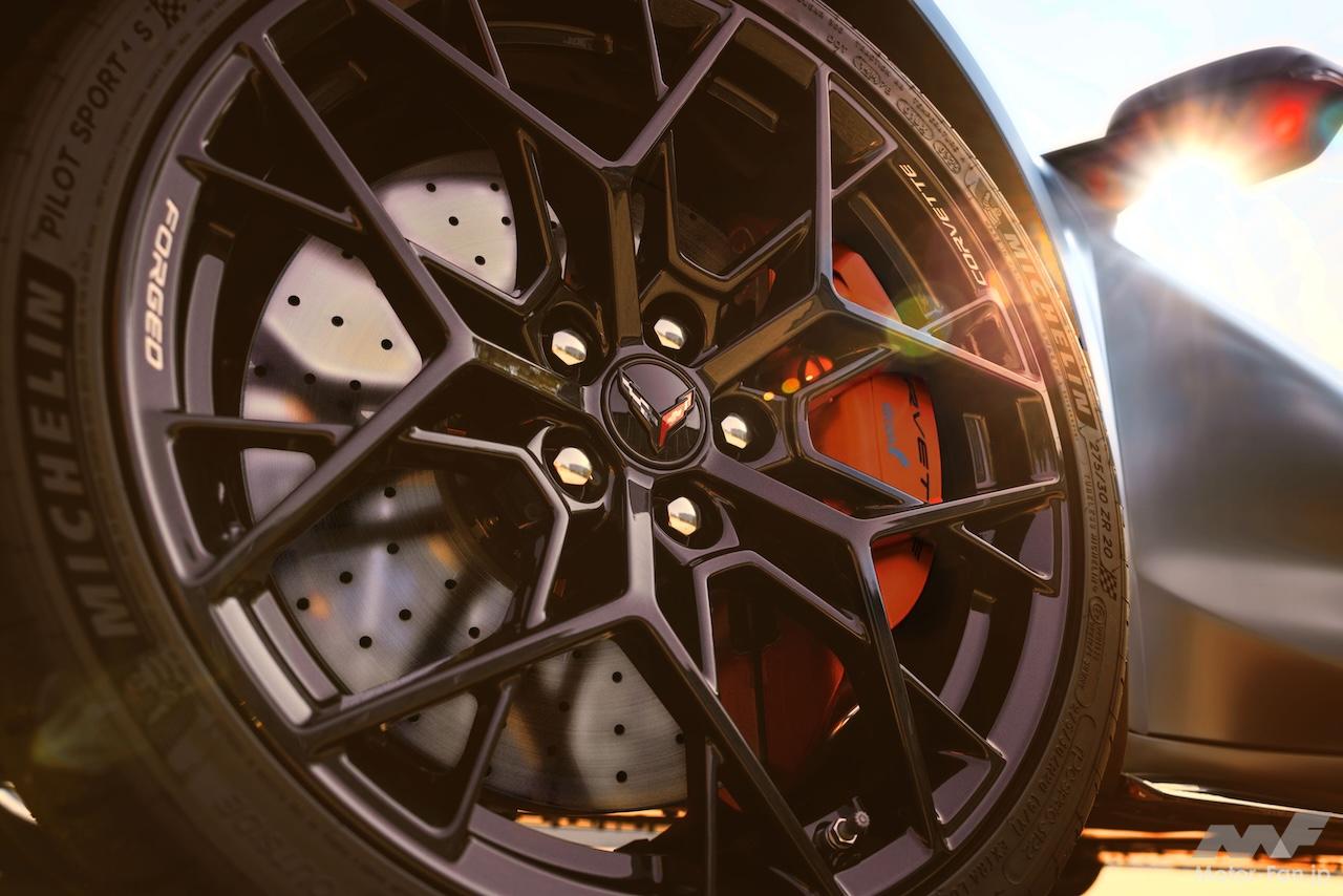 シボレーコルベットZR1Xの限定仕様「クエイル シルバー リミテッド