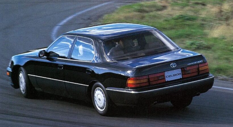 トヨタ「セルシオ」(海外名：レクサスLS400)