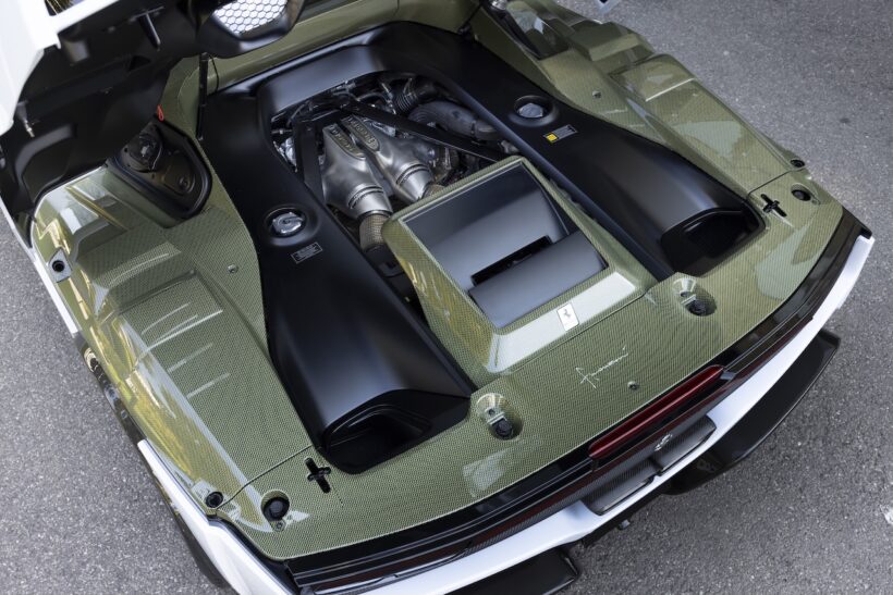 ワンオフモデル「フェラーリ SC40」のパワーユニット。