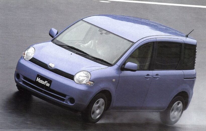 2003年にデビューしたトヨタ初代「シエンタ」