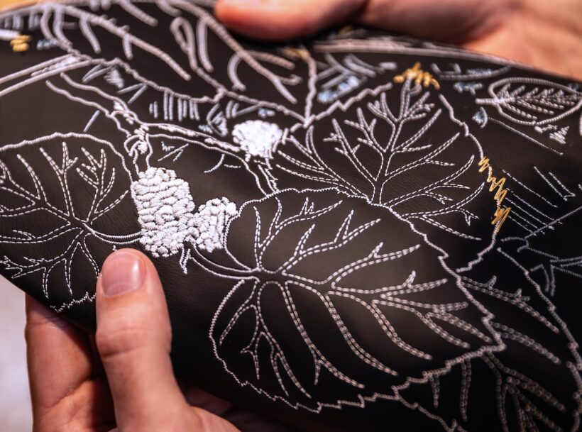 「ロールス・ロイス ファントム センテナリー」の製作風景。