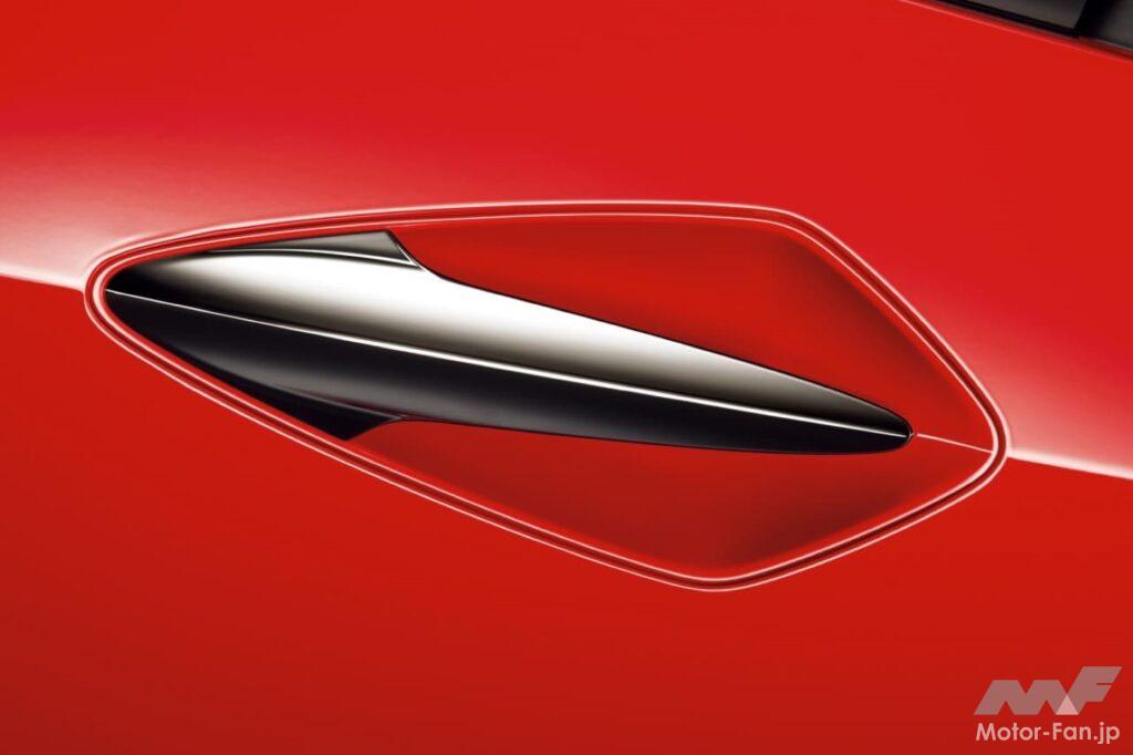 2010年に再販された「シビック・タイプR ユーロ」のダーククロームメッキで加飾したアウタードアハンドル