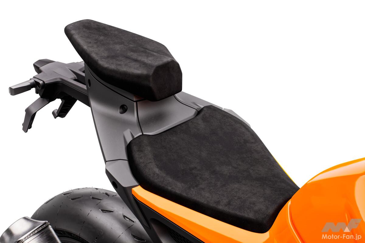 エンジンは並列2気筒「LC8c」、KTM 990 RC Rが欧州で登場｜公道に降り