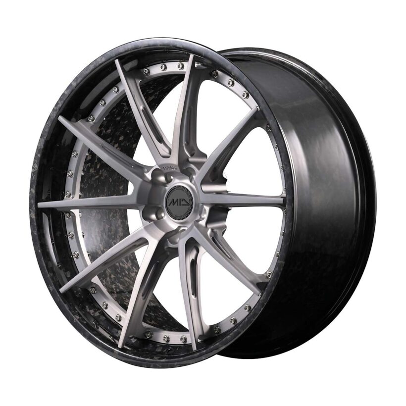 【ES-025S】スポークサイドに大胆なホールを設けた10本（2×5）デザインのES-025S、さらに複雑かつ立体的なダブルYスポークを表現したES-025CS、2×7のダブルYスポークを成立させたES-07Mという3つのデザインが存在する。装着車両やサイズによってディテールを変更することが可能であり、色味や仕上げなども多種多様だ。3つのデザインをベースとしながら、唯一無二のホイールを手に入れることができる。