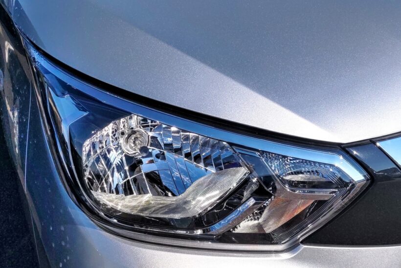 ヘッドライトの写真