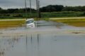 水没している車両の写真