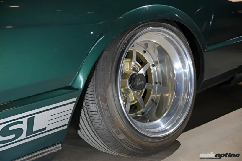 乗れる街道レーサー”の理想形」ブタ目マークIIを1JZ化＋フルコン制御で