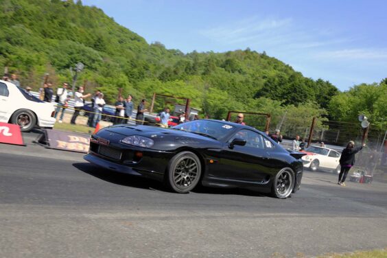 「購入から32年目の新たな目標」新車ワンオーナーでドラッグレースを楽しむJZA80オーナーを捕獲！