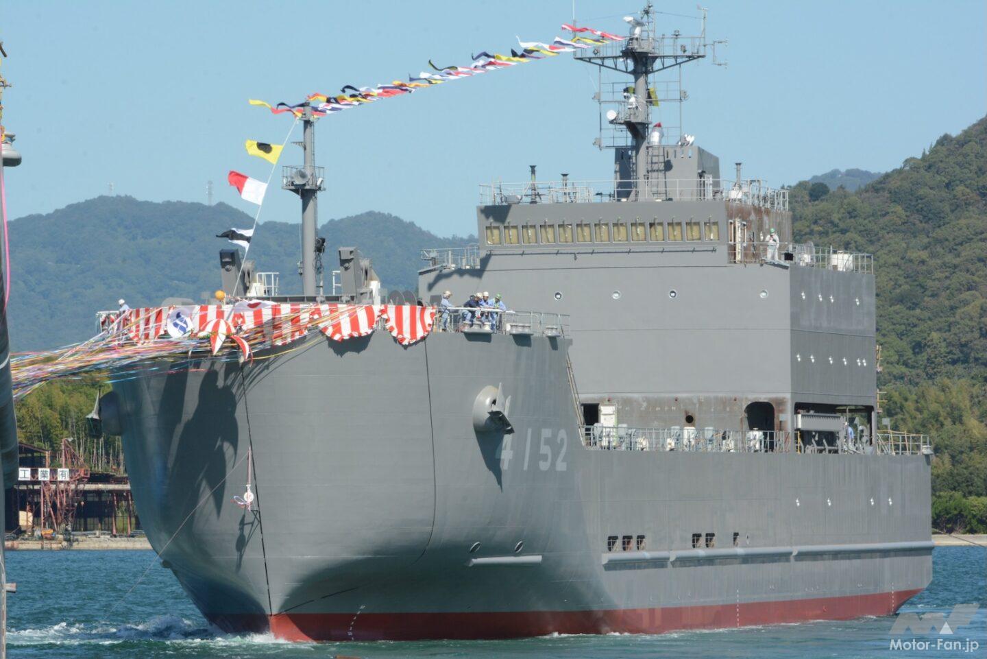 海上輸送群の小型輸送艦「あまつそら」が進水。船ごと海岸に上陸する