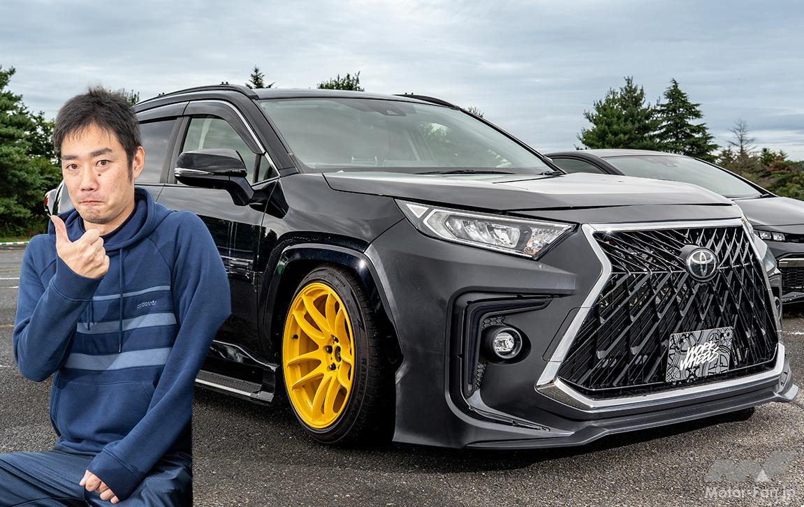 映える黄色とは対照的なボディ同色！ 左右非対称のCR Kiwamiを履く