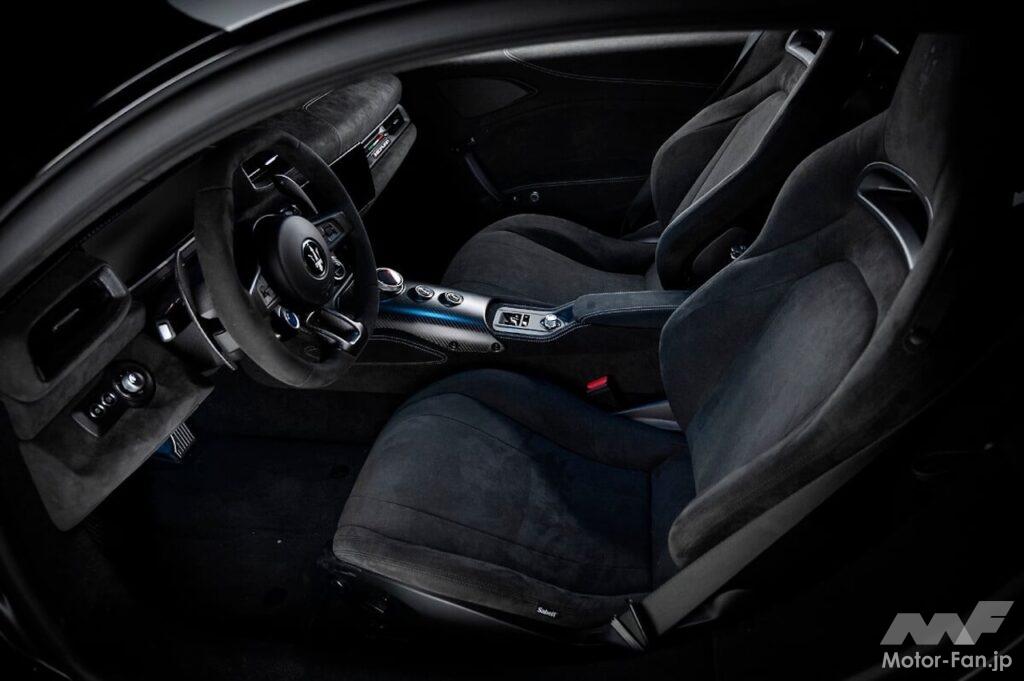 イタリア国家憲兵隊カラビニエリに、「マセラティ MCプーラ」と「アルファロメオ ジュリア」が導入された。