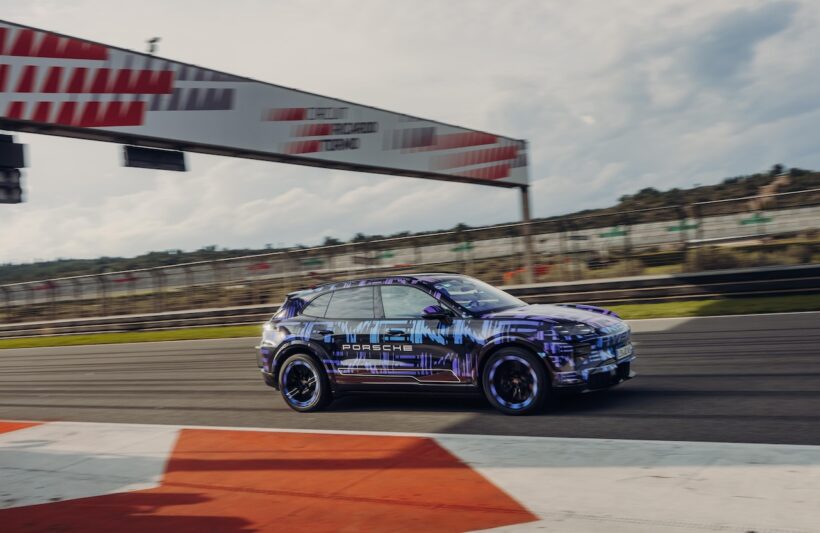 「ポルシェ カイエン エレクトリック」には、フォーミュラE由来のテクノロジーが数多く導入された。