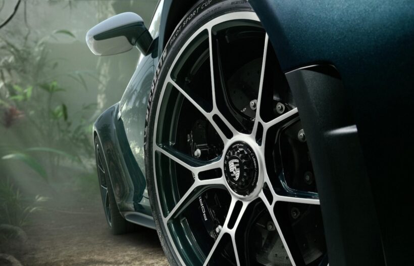 「ポルシェ 911 GT3 ツーリングパッケージ “オセロット”」の専用ディテール。