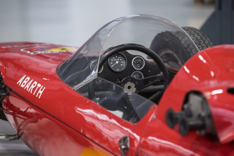 様々な世界記録樹立した「アバルト 1000」をオマージュした、「ブレイル アバルト 1000 クロノグラフ」。