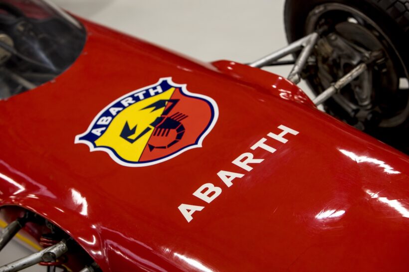 様々な世界記録樹立した「アバルト 1000」をオマージュした、「ブレイル アバルト 1000 クロノグラフ」。