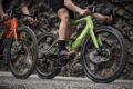 「3T バイク（3T Bike）」とコラボレーションした、専用デザインのグラベル＆ロードバイク。