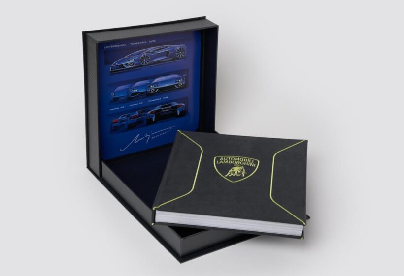 ランボルギーニの公式写真資料集『Automobili Lamborghini. Past. Present. Future』。