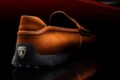 ランボルギーニとコラボレーションした、「トッズ（Tod’s）」のローファーとスニーカー。