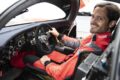マンタープ・パークで、憧れのグループC「ポルシェ 962C」をドライブしたスウェーデン王室のカール・フィリップ王子。