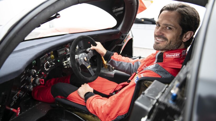 マンタープ・パークで、憧れのグループC「ポルシェ 962C」をドライブしたスウェーデン王室のカール・フィリップ王子。