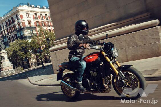 2026_kawasaki_Z900RS_SE_Action