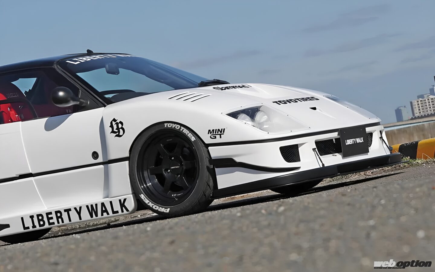 一周回って本物より魅力的!?」AZ-1ベースの“ちっちゃいフェラーリF40