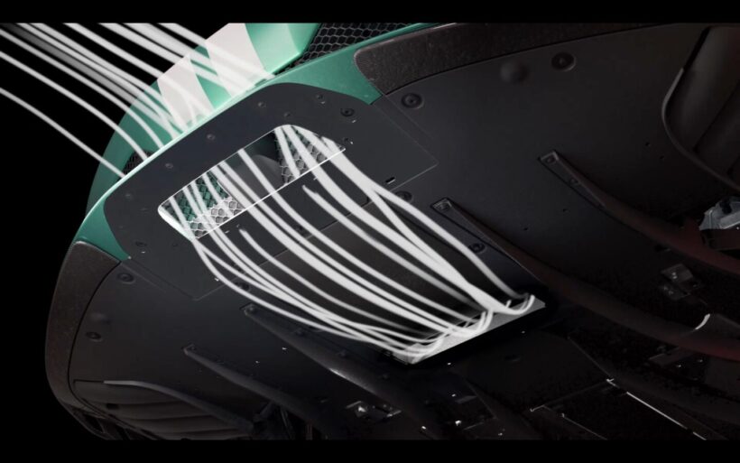 ②フロア前部に流され