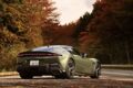 812系とは異なりシンプルな面構成となった12チリンドリ。6.5リッターV12のレッドゾーンは9250rpmから。走行モード選択システムは「マネッティーノ」と呼ばれ、ステアリング上のスイッチで「ウェット」「スポーツ」「レース」「トラクションコントロール・オフ」「ESCオフ」を選択可能。タイヤは21インチで、ミシュラン・パイロットスポーツS5かグッドイヤー・イーグルF1スーパースポーツとなる。