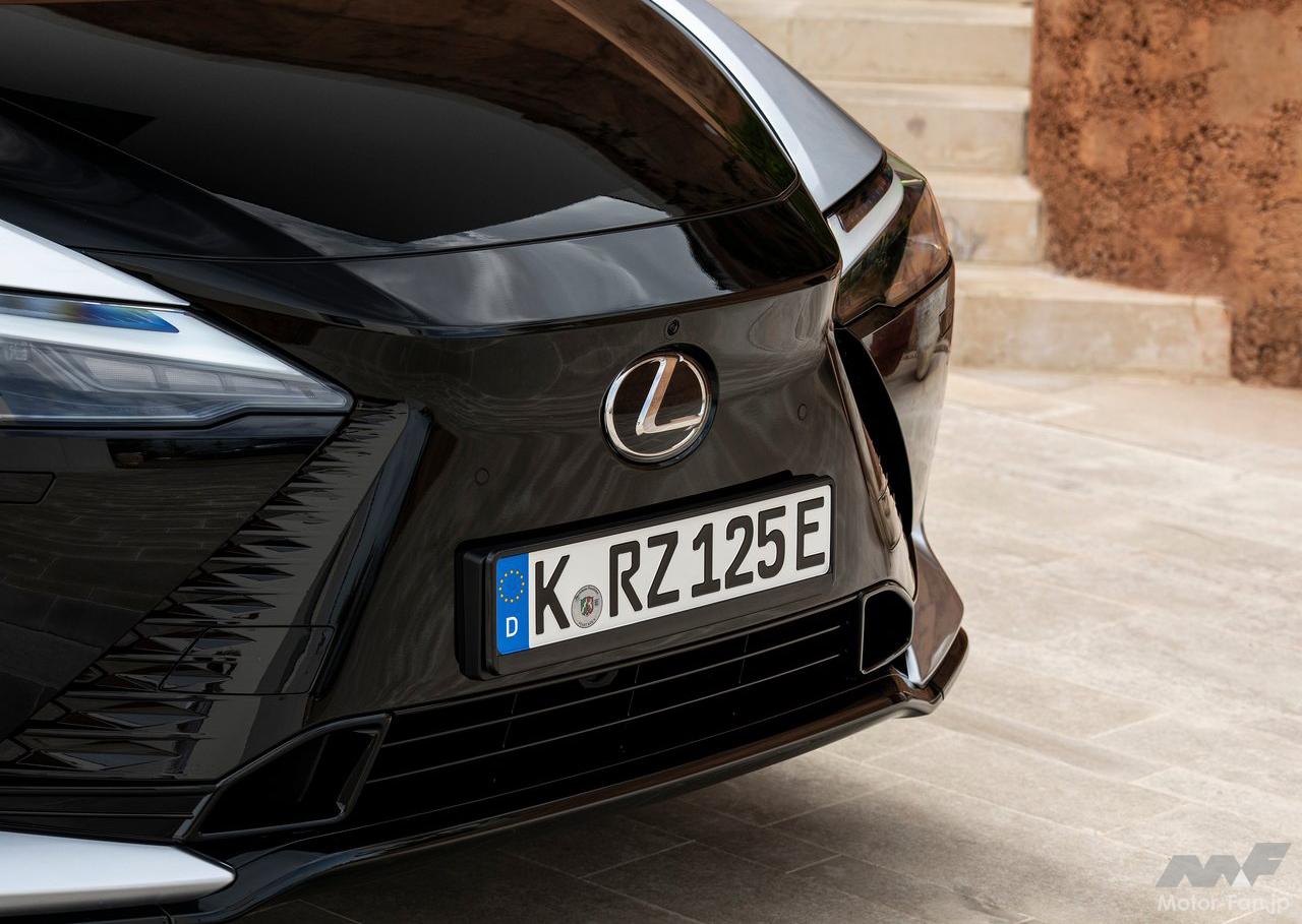 新型レクサス「RZ」12月後半に日本発売へ！ 目玉は408馬力の「F SPORT
