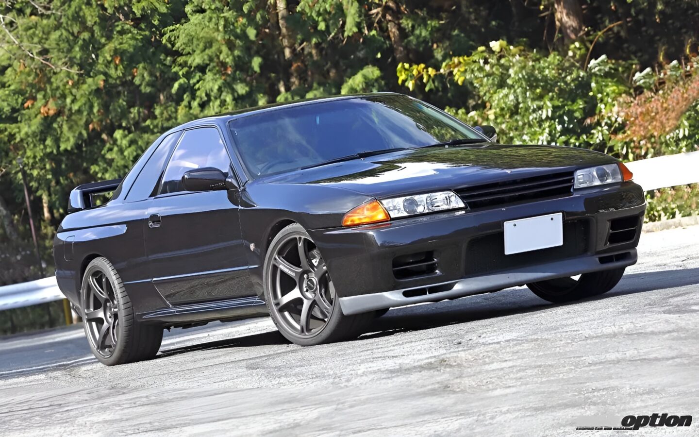 BNR32改　右側2個 BNR32の欠点、全部消した！」トップチューナーが辿り着いた“最新の正解