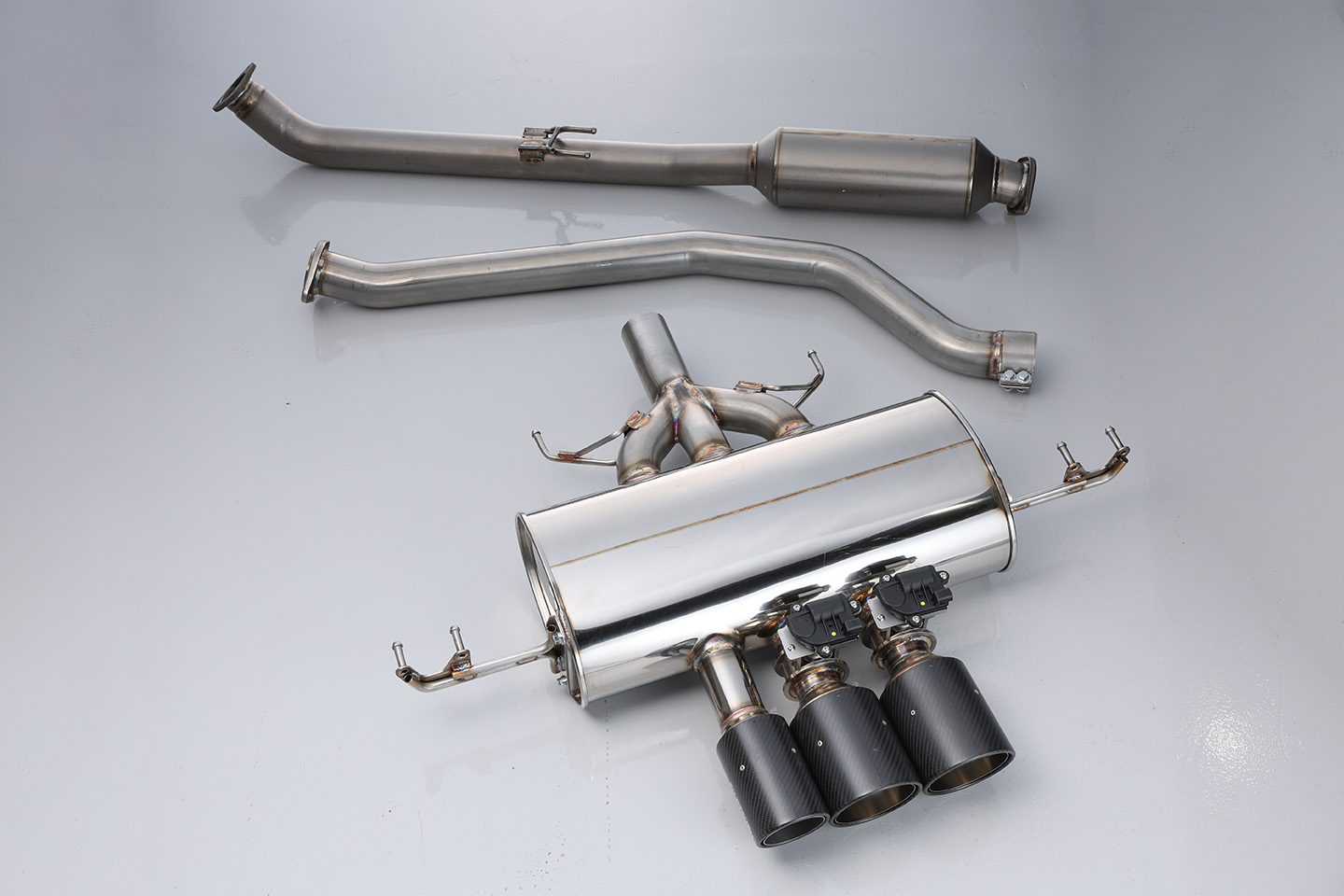 マフラー屋の情熱がタイプRを覚醒させる！」第4世代の可変バルブ式