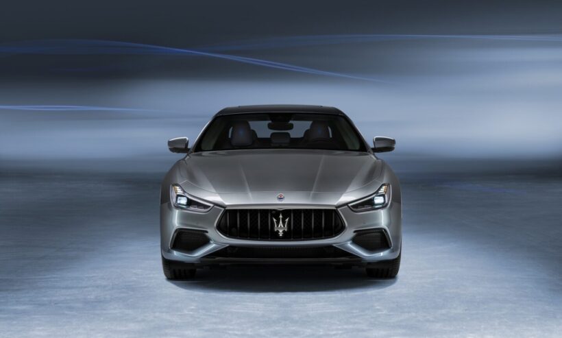 マセラティ ギブリはライバルのメルセデス・ベンツEクラスやBMW 5シリーズとは一味違う、イタリアンなEセグメントセダン。